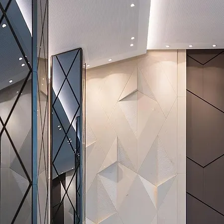 Luxury Three-bedroom Penthouse In An Iconic Top-class Building Diamant 250m2
