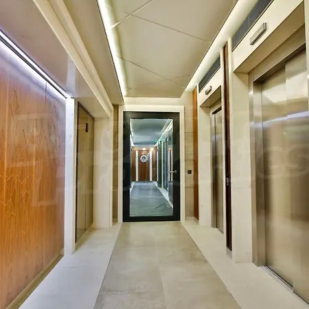 Luxury Three-bedroom Penthouse In An Iconic Top-class Building Diamant 250m2 *