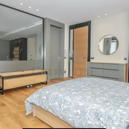 Luxury Three-bedroom Penthouse In An Iconic Top-class Building Diamant 250m2 *